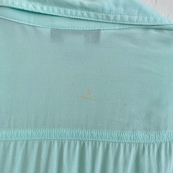 5/$25 - Long Sleeve, Button Up Blouse - Picture 4 of 5